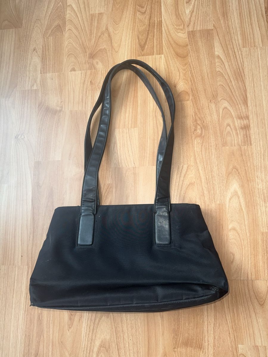 Taschen für Damen: Schwarze schlichte Tasche – Gebraucht aus Zeglingen von nor_6sjq 3