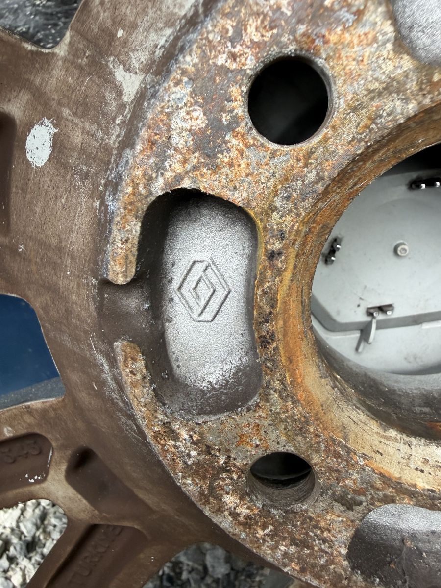 Renault Pneumatici & Ruote complete: Original Renault Clio 16 Zoll – Usato da Mollis venduto da BSL10 7