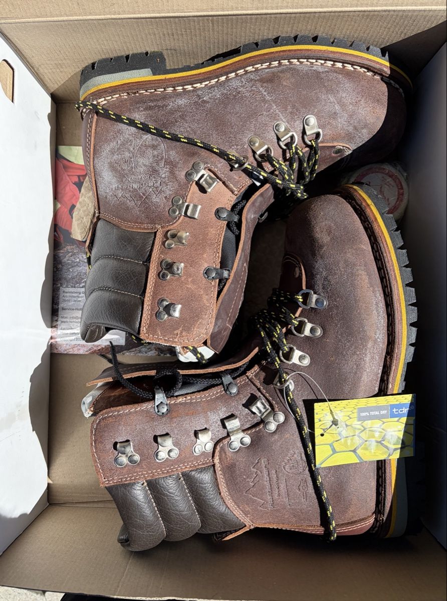 Vibram Scarpe da uomo: Arbeitsschuh Remisberg Hochwald – Nuovo e nell'imballaggio originale da Susch venduto da l1675