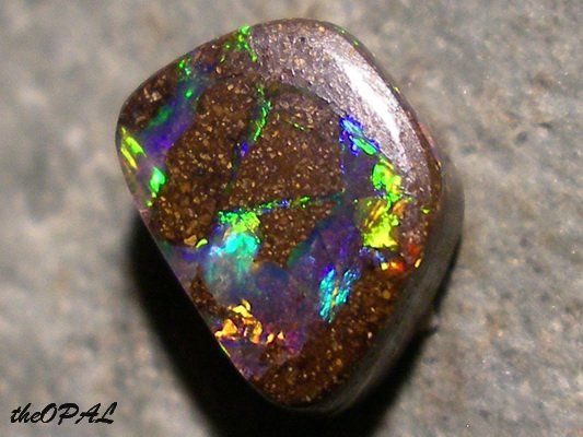 Pietre preziose: theOPAL *** MULTI COLOR BOULDER OPAL 1,30ct *** – Nuovo e nell'imballaggio originale da Ebnat-Kappel venduto da theOPAL 2