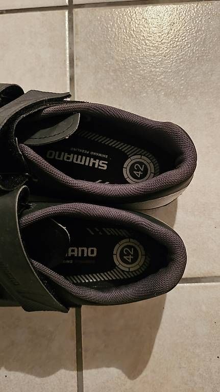 Scarpe da donna: Fahrradschuhe Damen Gr. 41/42 – Usato da Münsingen venduto da SilKeu 1