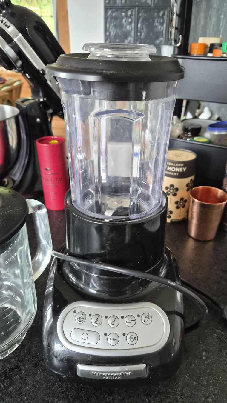 Kitchenaid Elettrodomestici da cucina: Artisan Blender Standmixer – Usato da Giebenach venduto da luxuryandmore 1