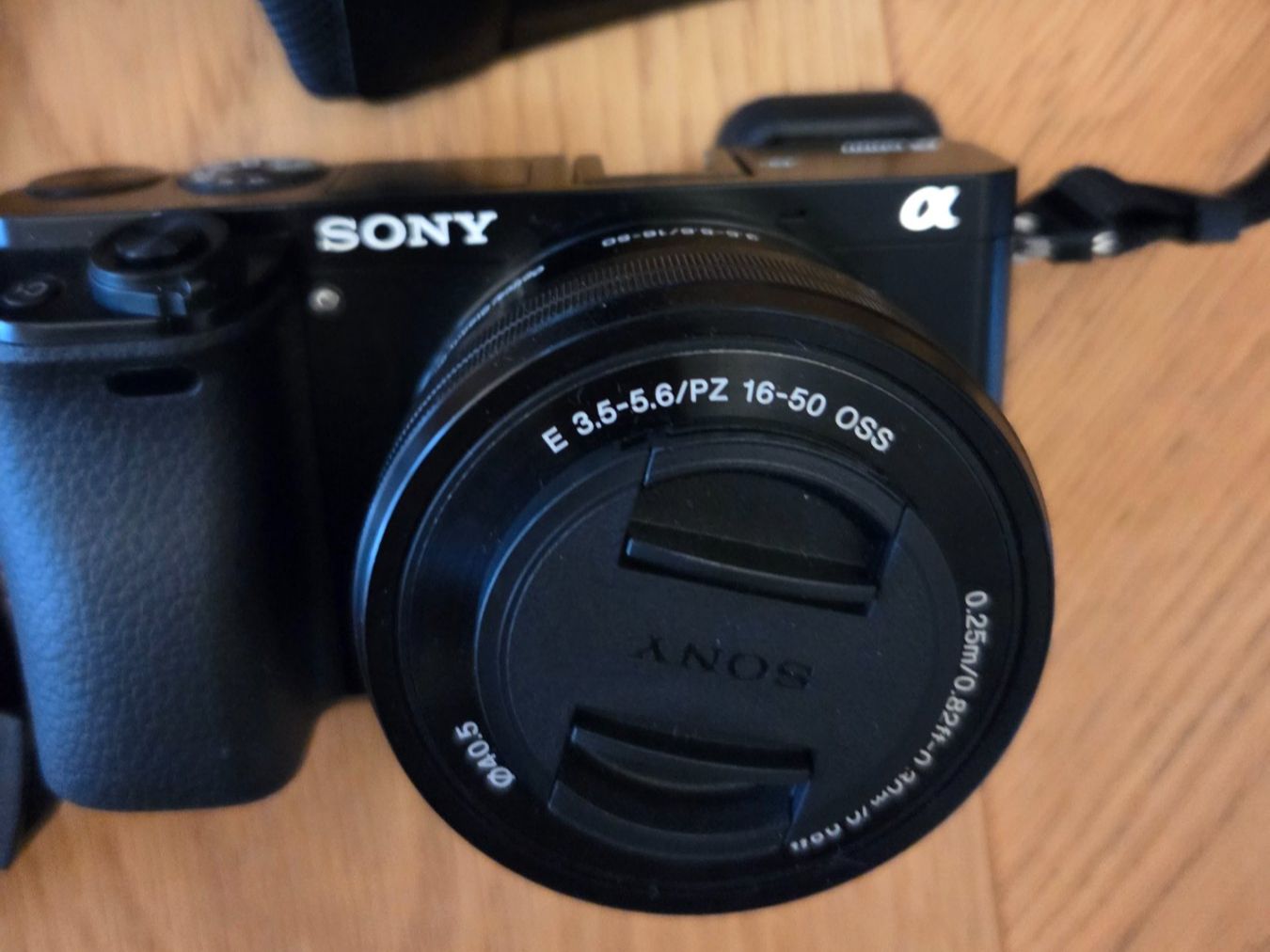 Sony Fotocamera: Sony Alpha 6000 Kamera – Usato da Richterswil venduto da PatriziaR 1