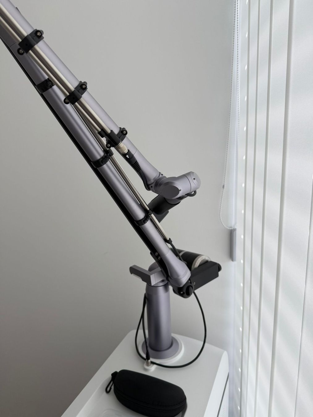 Attrezzature mediche: Laser tattoo removal machine PL-1 Picolast Last Generation – Usato da Genève venduto da rei_m5md 2