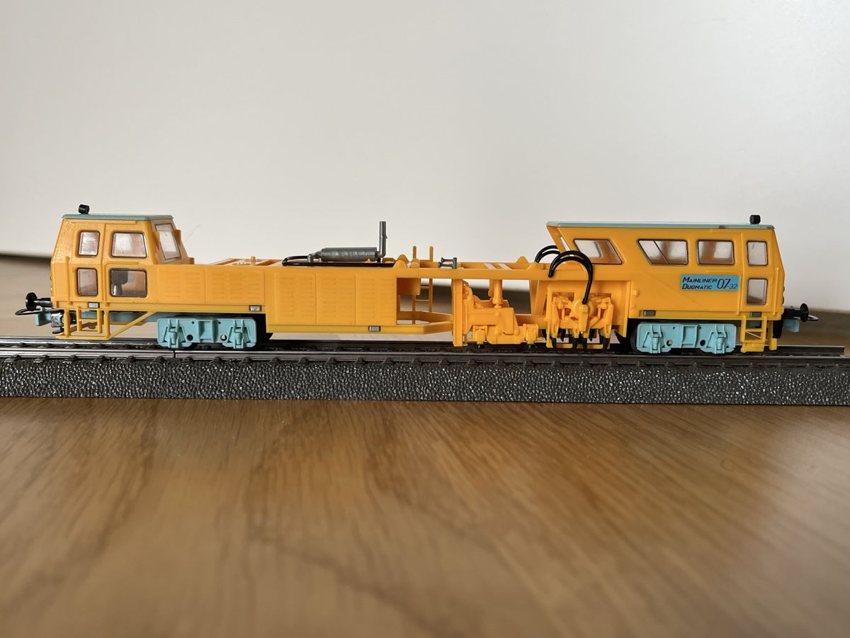 Liliput Modellini di ferrovie: Liliput Gleisstopfmaschine – Usato da Basel venduto da Re620_11627 1