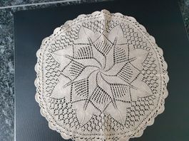 Spitzendeckchen Tischdecke gestrickt Beige Rund 43 cm