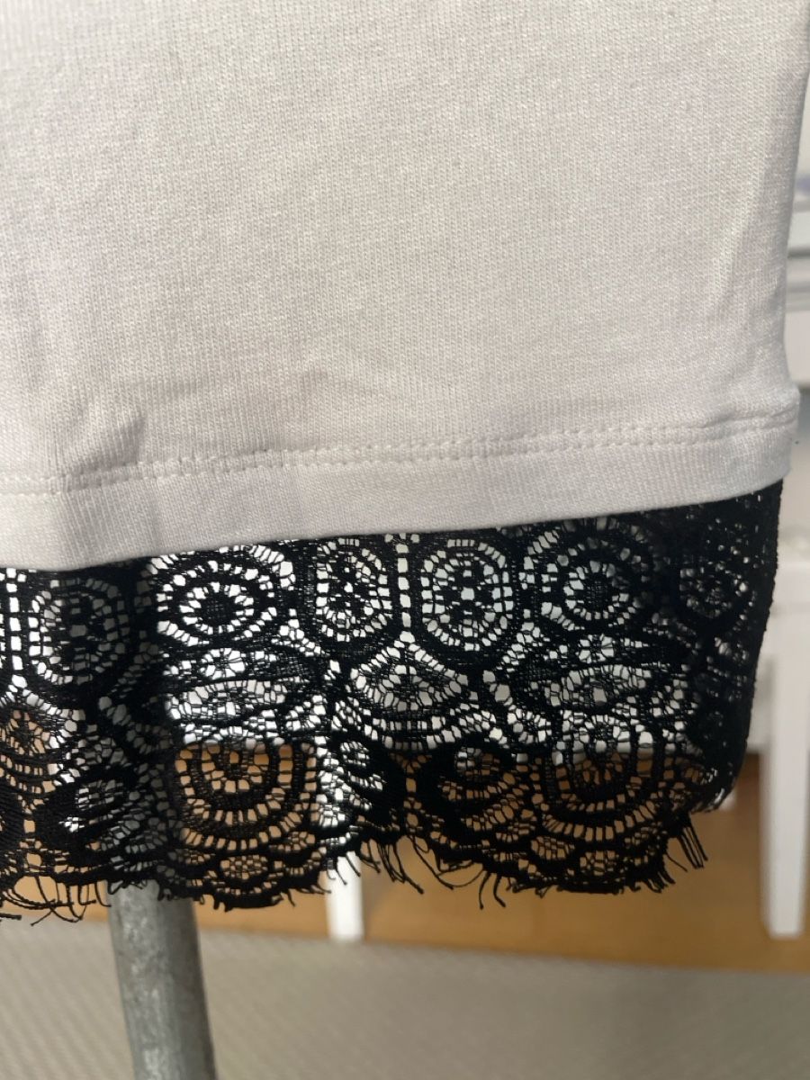 Desigual T-Shirts: Shirt mit Blumenprint & Spitze, Desigual, S – Gebraucht aus Solothurn von Bobesch08 4