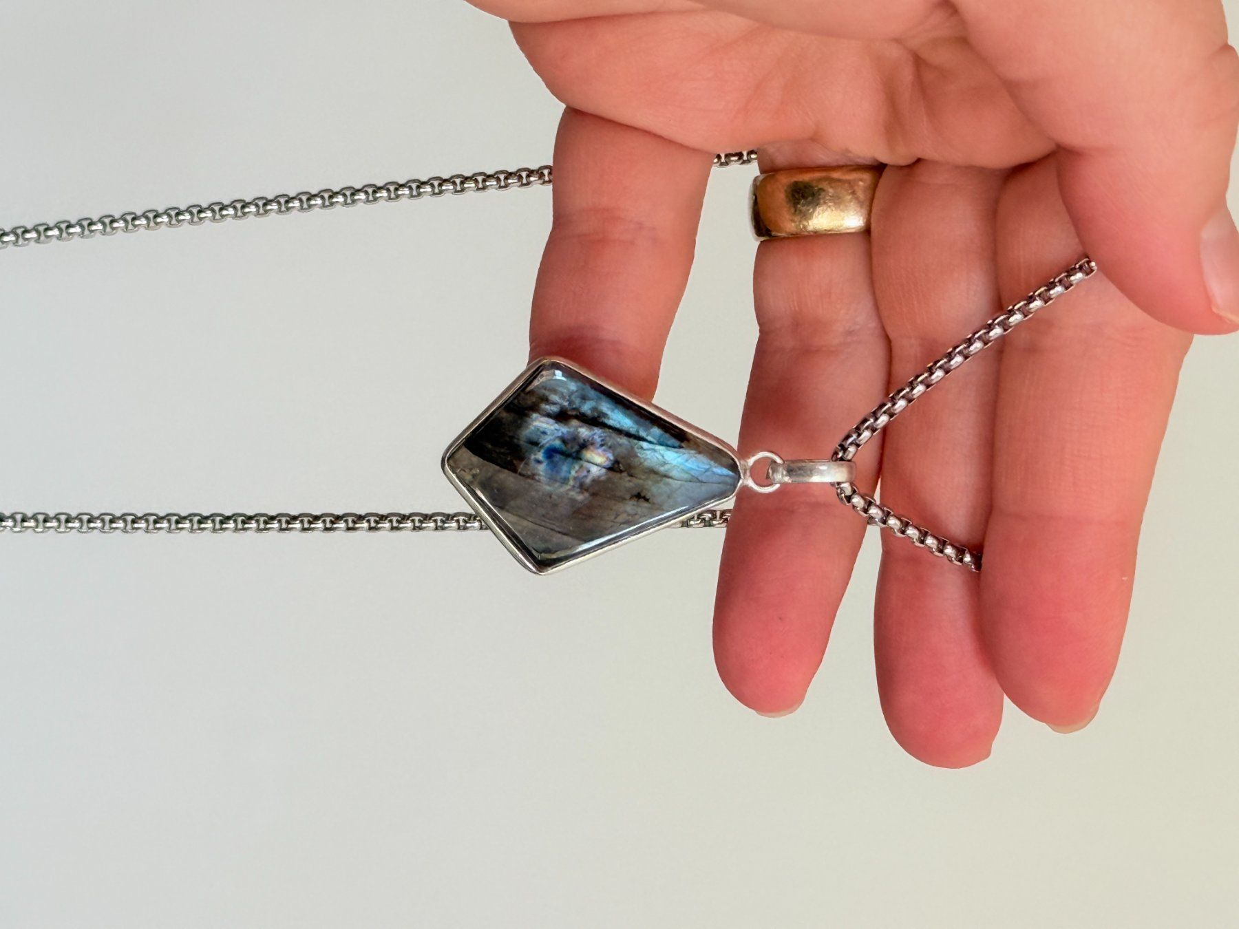 Catenine: Collier labradorite, élégant et tendance ✨ – Nuovo e nell'imballaggio originale da Genève venduto da AWWA 8