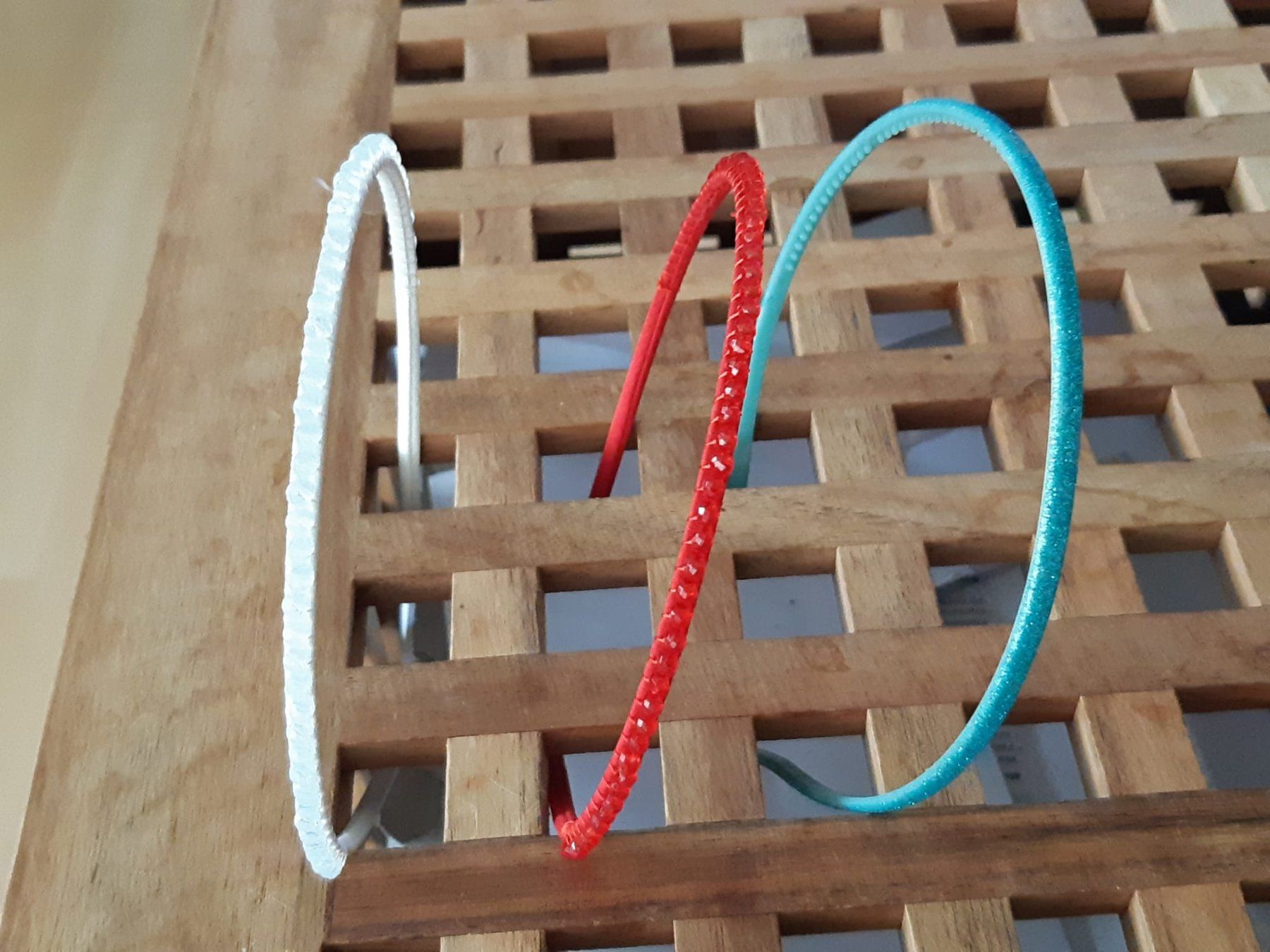 Haarschmuck: MÄDCHEN 3 STIRNBÄNDER+3 SCHLEIFE, NEUWERT 6STK – Neu (gemäss Beschreibung) aus Sachseln von volvoc70 2