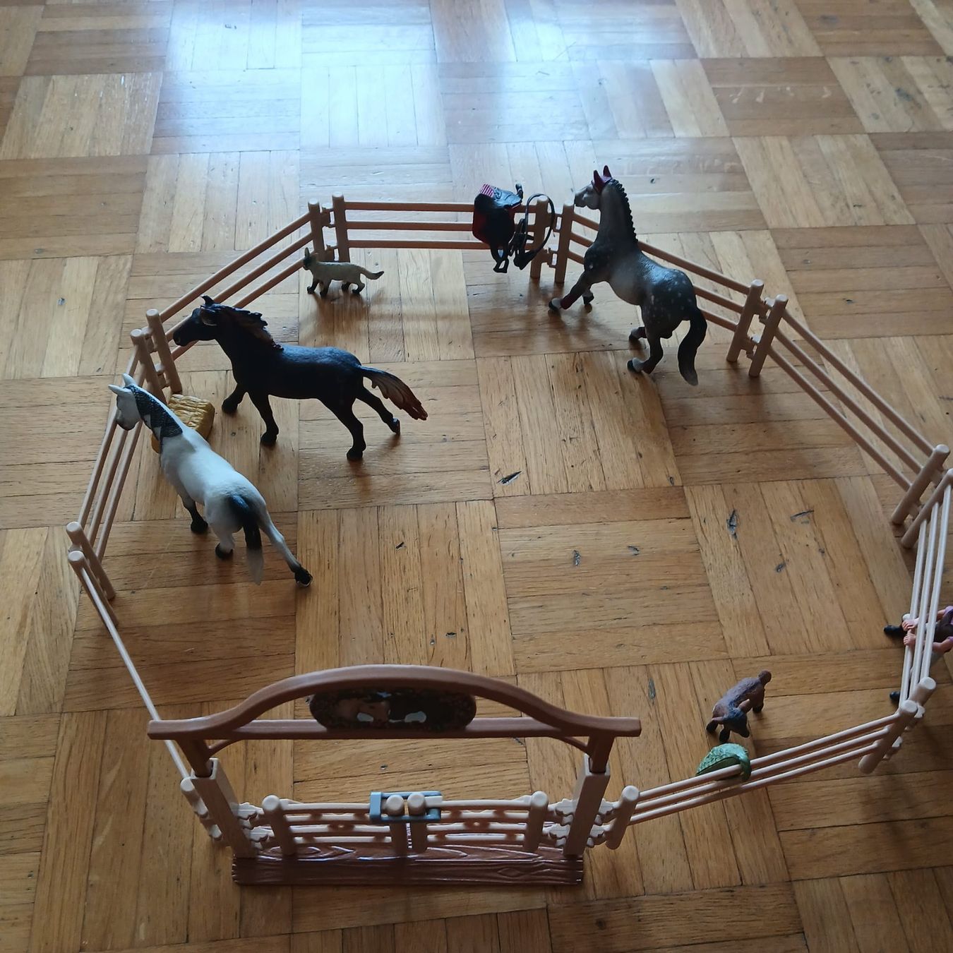 Schleich Spielzeuge: Schleichfiguren – Gebraucht aus würenlos von Jjjm 1