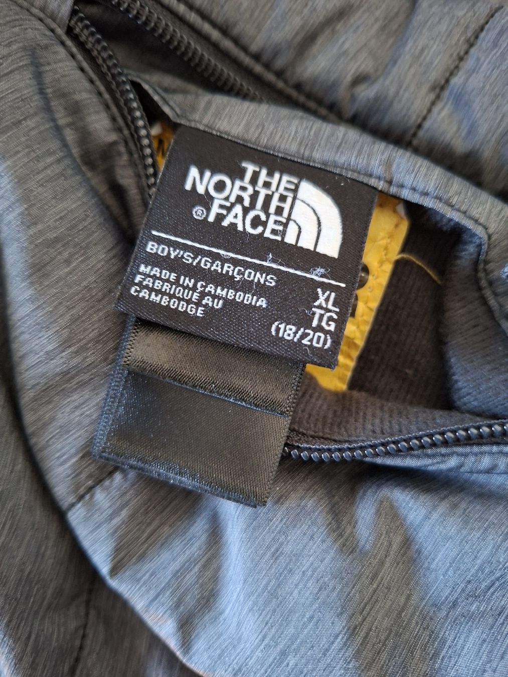 North Face Giacche: Veste The North Face réversible – Usato da Renens VD venduto da ser_j2fn 3