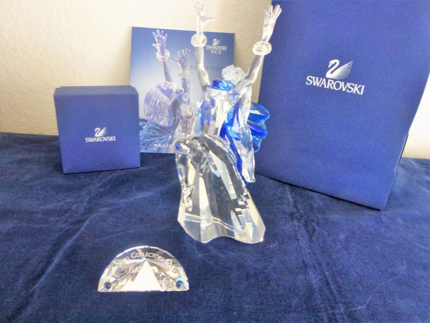 Swarovski Statuette: Swarovski SCS Jahresfigur 2002 Isadora – Usato da Zürich venduto da Fox410 5