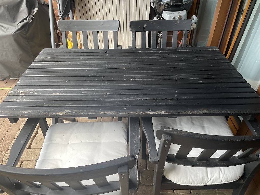 Set di tavolo e panche: Gartentisch mit Stühlen – Usato da Meisterschwanden venduto da DARALB
