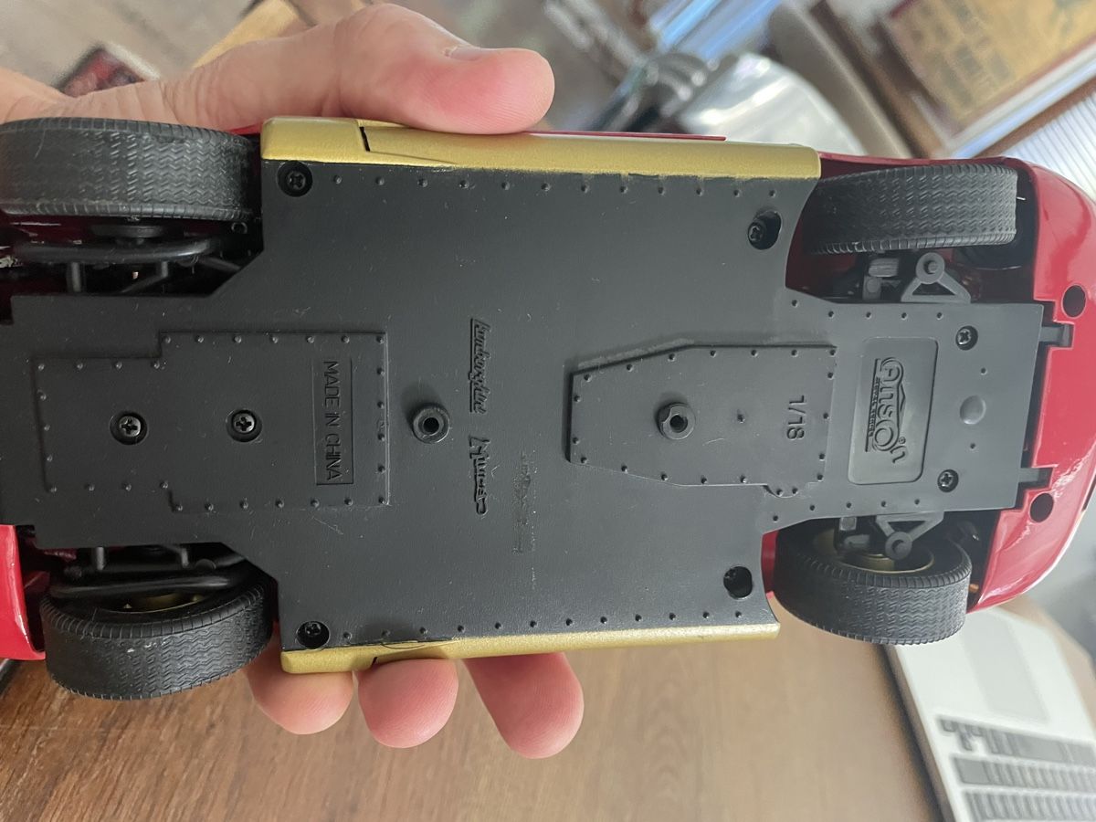 Lamborghini Modellini d'auto: Lamborghini Miura 1:18 – Nuovo (secondo la descrizione) da Laupen BE venduto da Perigoso 4