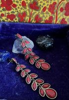 Elegante Ohrringe, Blattform, rot, Herbst-Look, neuwertig