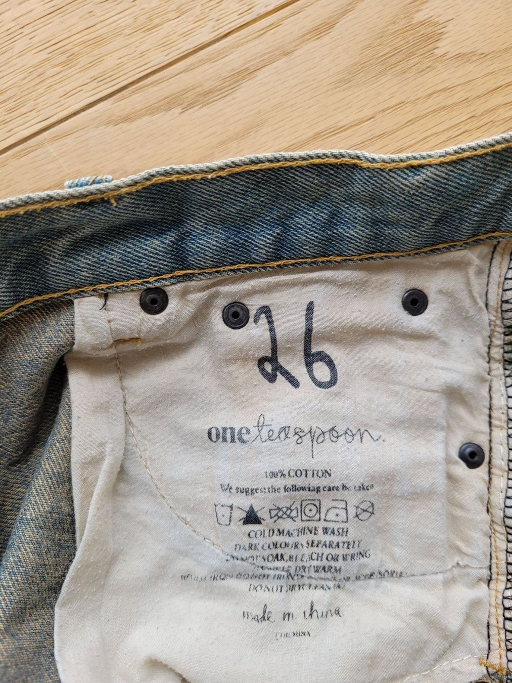Pantalons: oneteaspoon Shorts – D'occasion à Rheinfelden par DHS 3