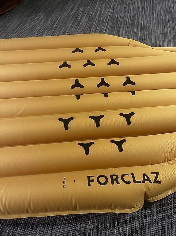Matelas: Luftmatratze Forclaz mt500 Air – Neuf avec emballage d'origine à Urdorf par Ndio 1
