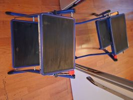 Blauer Klapptritt/ Marchepied escamotable bleu