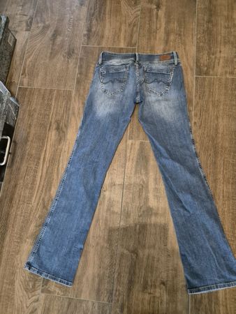 Pepe Jeans wie neu mit Schlag