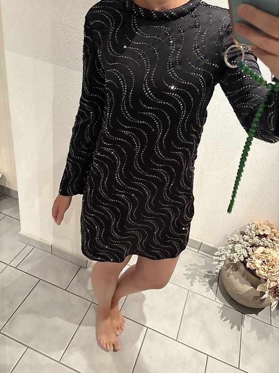 Vestiti: Designer Kleider Damen Grösse M  – Usato da Unterägeri venduto da mar_96hk 3