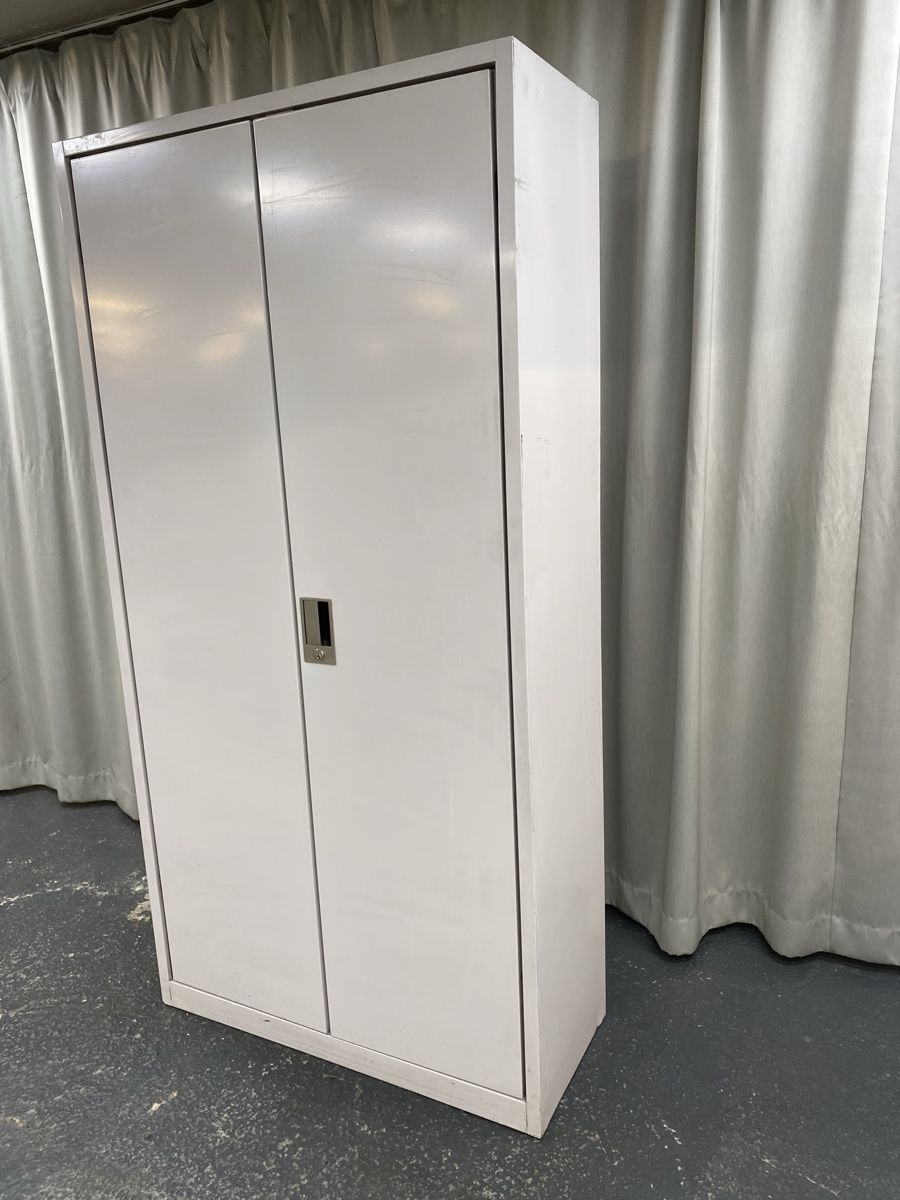 Armadi: Aktenschrank  – Usato da Hägglingen venduto da Karin0802 2