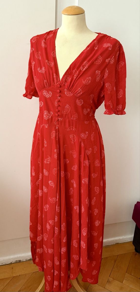 Goa Vestiti: Robe fluide rouge – Nuovo (secondo la descrizione) da Le Locle venduto da tchanatakoua