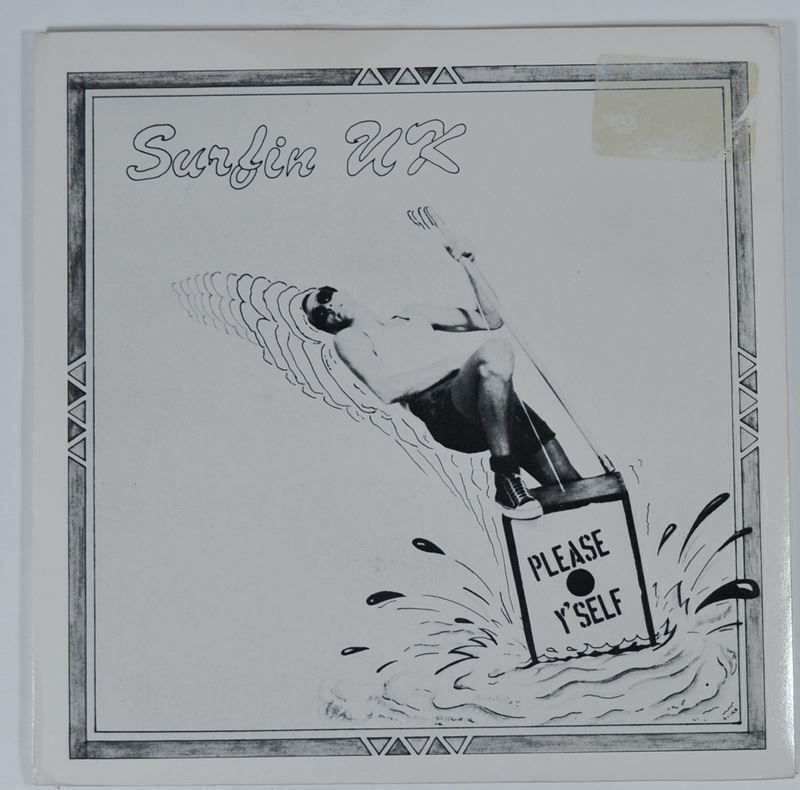 Schallplatten: Single: PLEASE Y'SELF – Surfin UK – Gebraucht aus Frenkendorf von Yard-Sale-2000