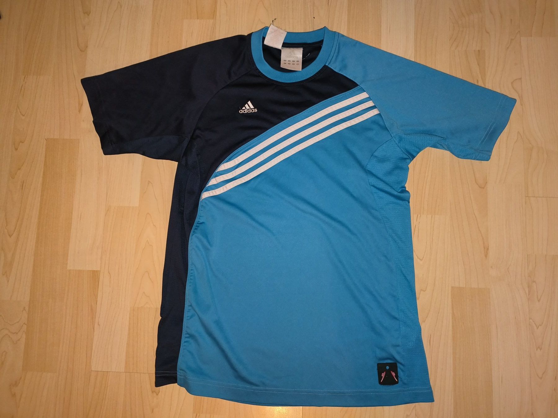 Kleiderpakete: Shirt's Paket Gr.176 – Gebraucht aus aarburg von macacito 1