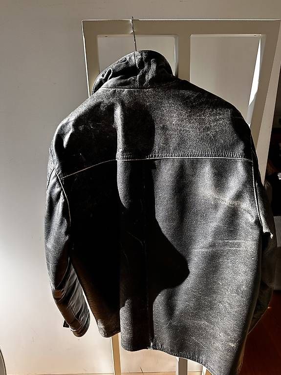Jacken: Blouson cuir de la marque QuickSilver, taille XL. – Gebraucht aus St-Sulpice VD von Bleuorange 2