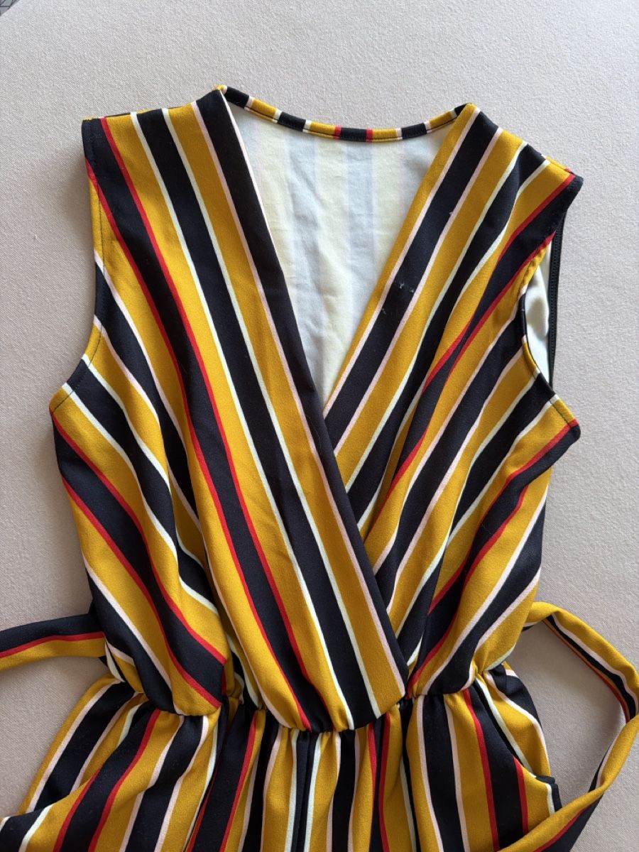 Jumpsuits: Schöner Overall Gr. M – D'occasion à Niederwangen BE par Diva_74 1