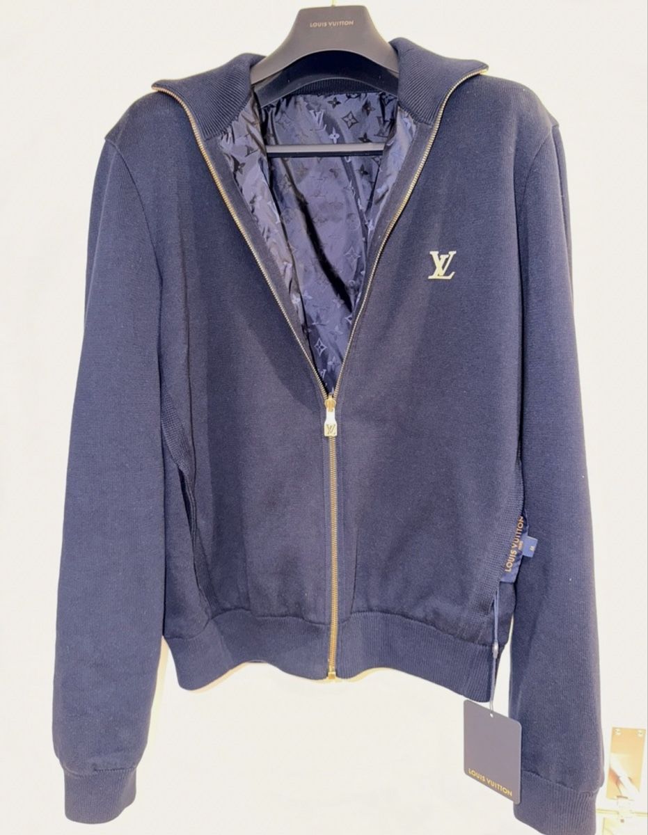 Louis Vuitton Giacche: Louis Vuitton Reversible – Nuovo e nell'imballaggio originale da Hunzenschwil venduto da ani_tm28