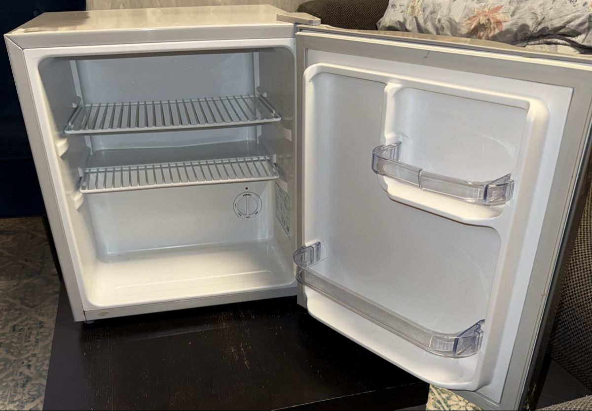 Frigoriferi: Bomann KB 340 Mini Kühlschrank – Usato da Zürich venduto da doncan94 5
