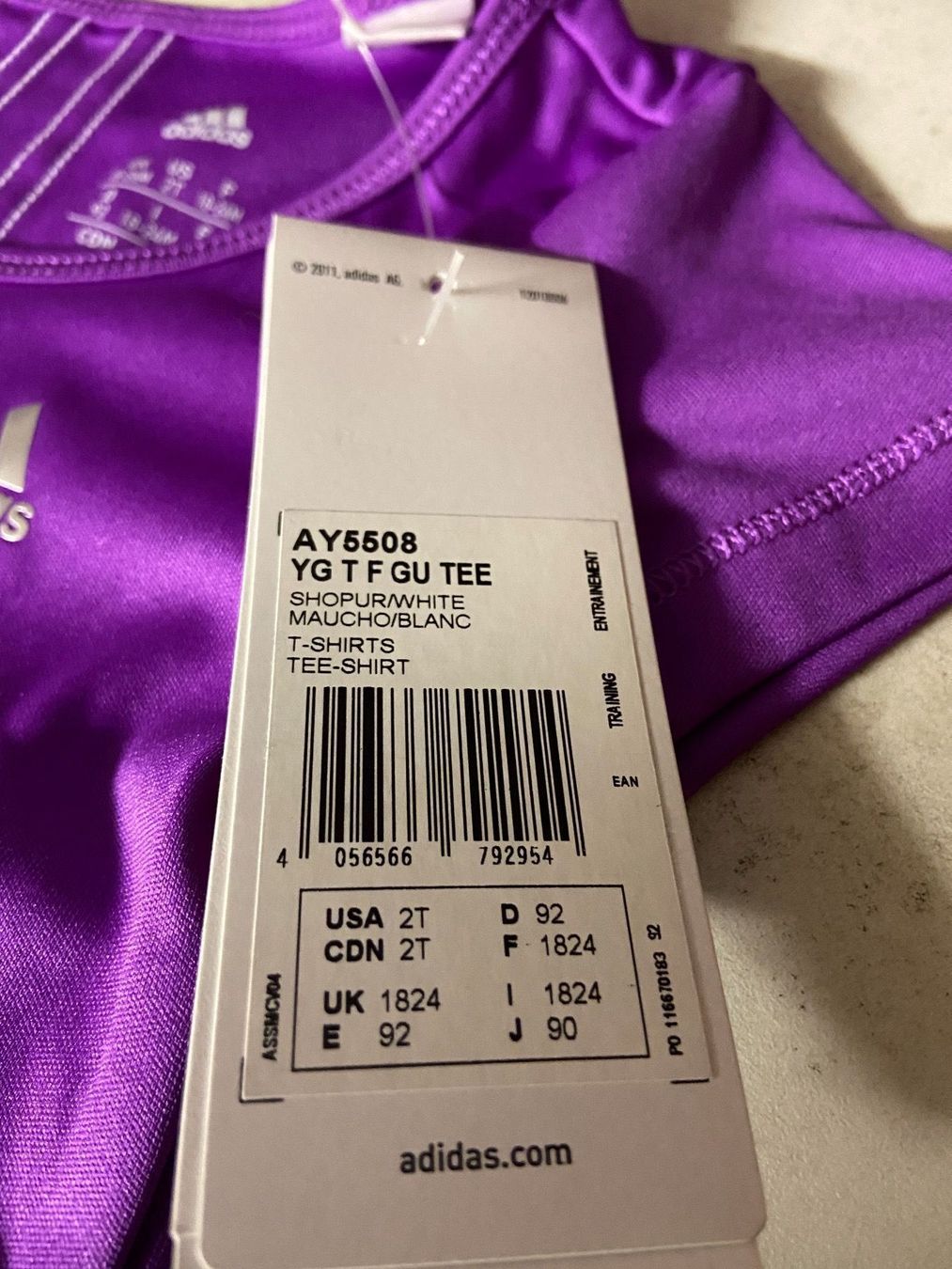 Adidas Camicette, T-shirt & Top: Adidas Shirt 92 Neu – Nuovo e nell'imballaggio originale da Zürich venduto da engebrunau 2