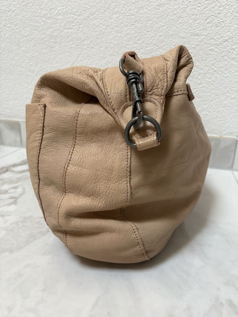 Liebeskind Borse da donna: Ledertasche Liebeskind neuwertig  – Usato da Estavayer-le-Lac venduto da Mimmy02 1