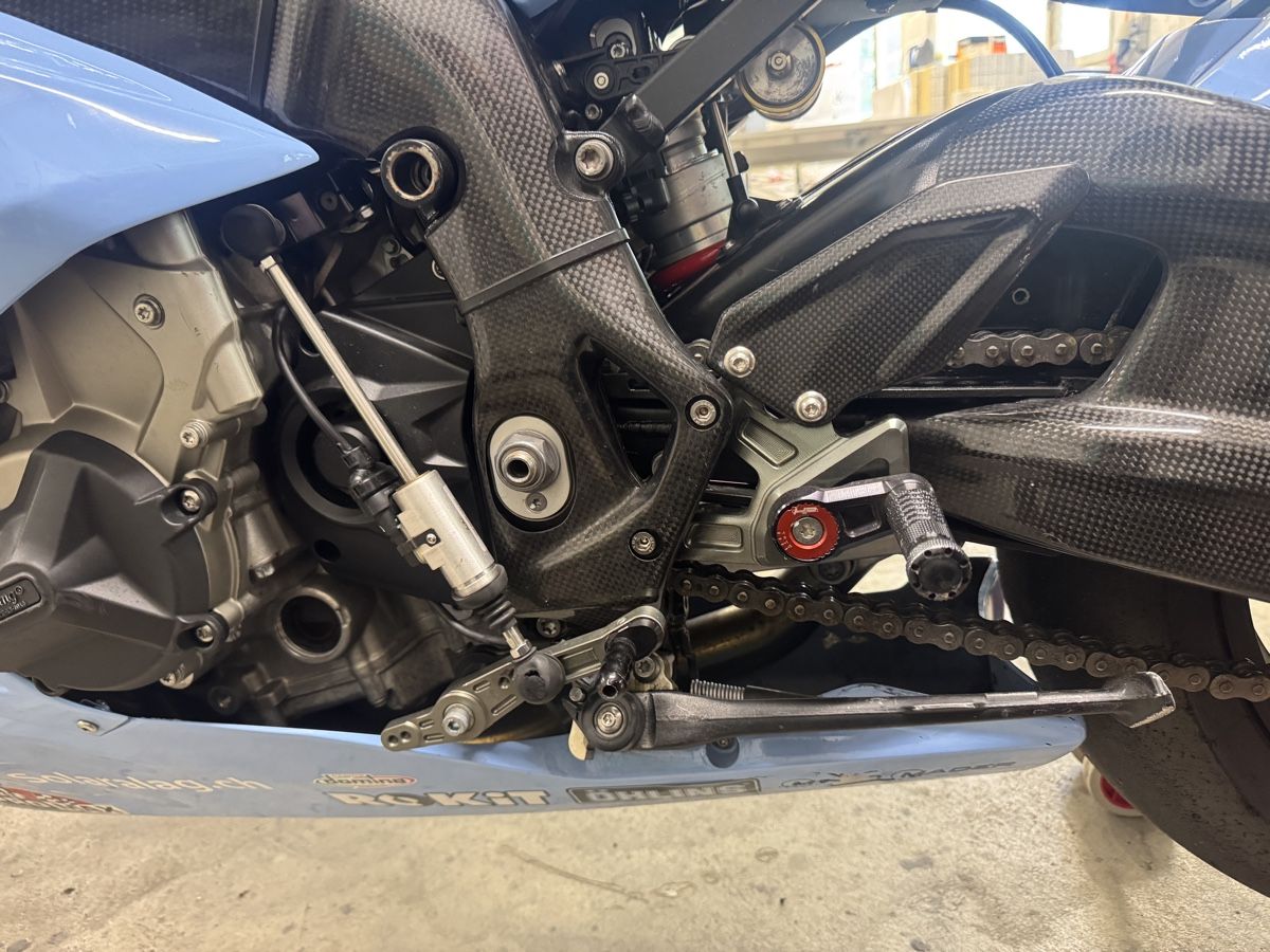 BMW Altro: BMW S1000RR Rennfahrzeug – Usato da Teufenthal AG venduto da Costa1990 6