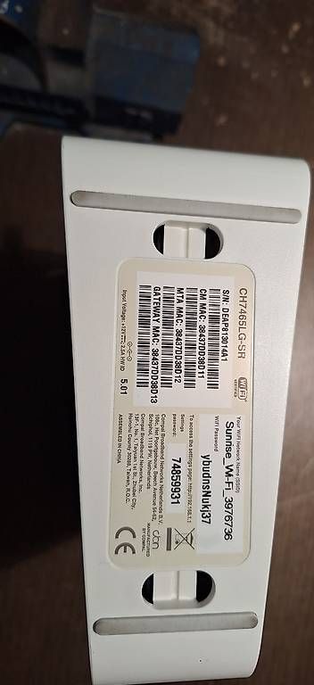 Modem & Router: WLAN Router Sunrise. – Usato da Effretikon venduto da Baumpe01 2