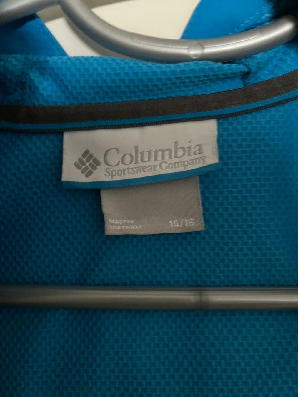 Columbia Jacken: Veste neuve Columbia. – Neu (gemäss Beschreibung) aus Fribourg von mal_8zjh 1