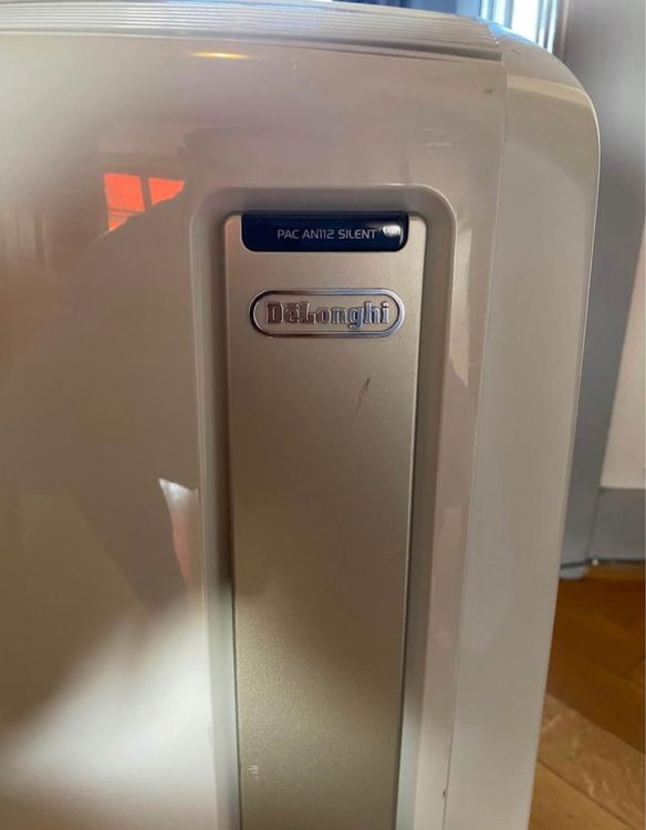 Air Conditioner Delonghi Penguino AN 112 Silent 11000 BTU