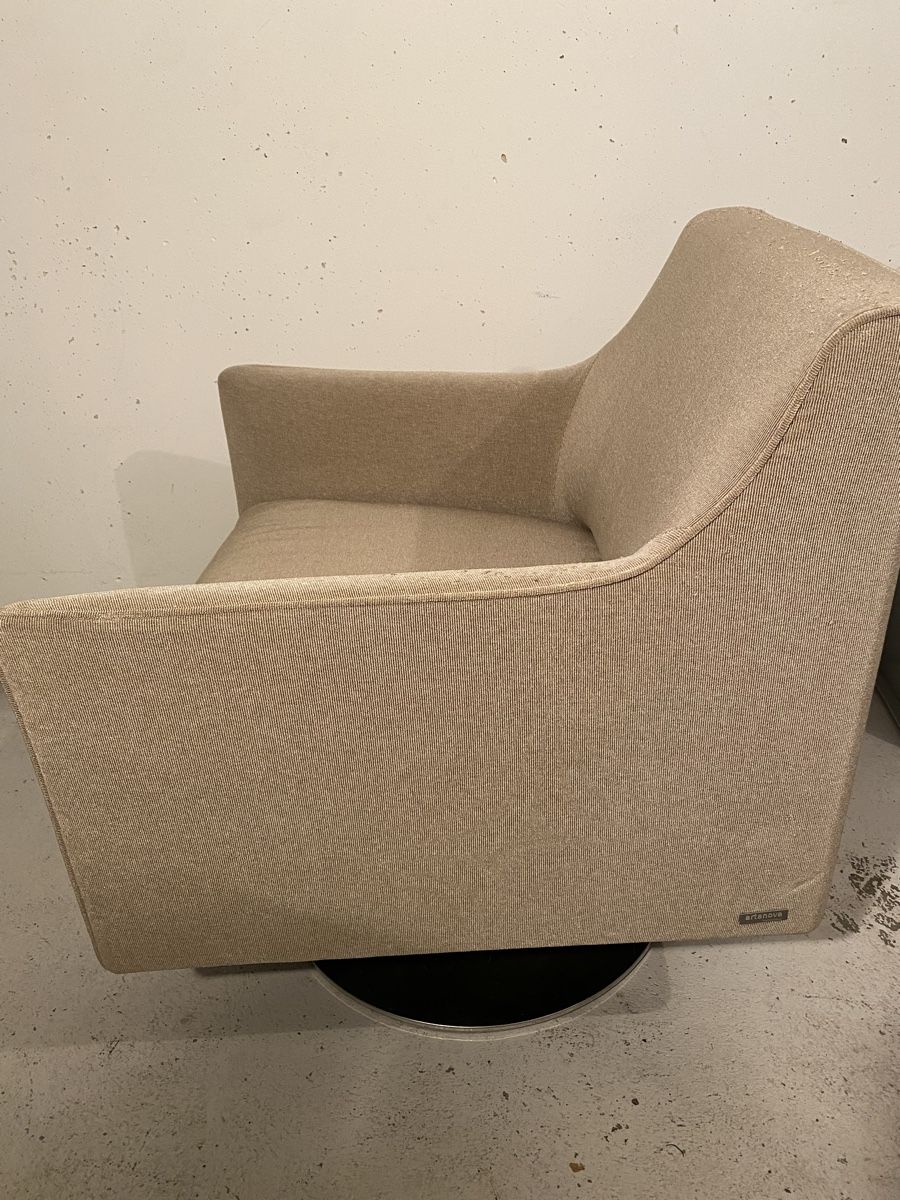 Poltrone: Artanova Drehsessel beige mit Gebrauchsspuren – Usato da Volketswil venduto da Ahot 1