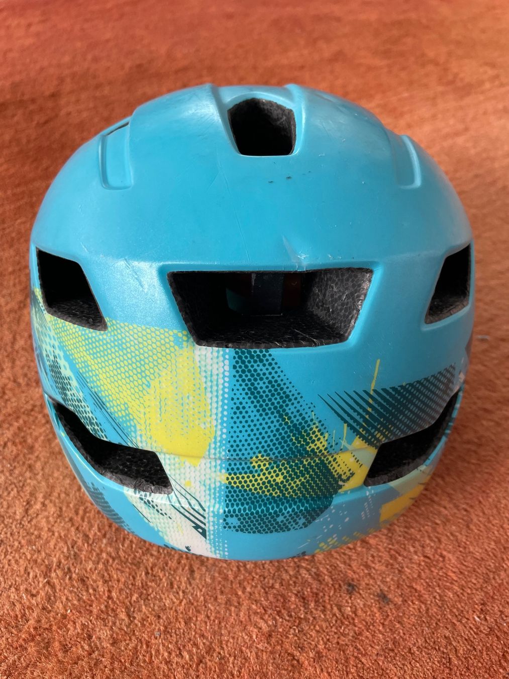 Bell Caschi: Kinder-Velohelm Bell, Grösse 47-54cm – Usato da Landquart venduto da sar_tjn8 1