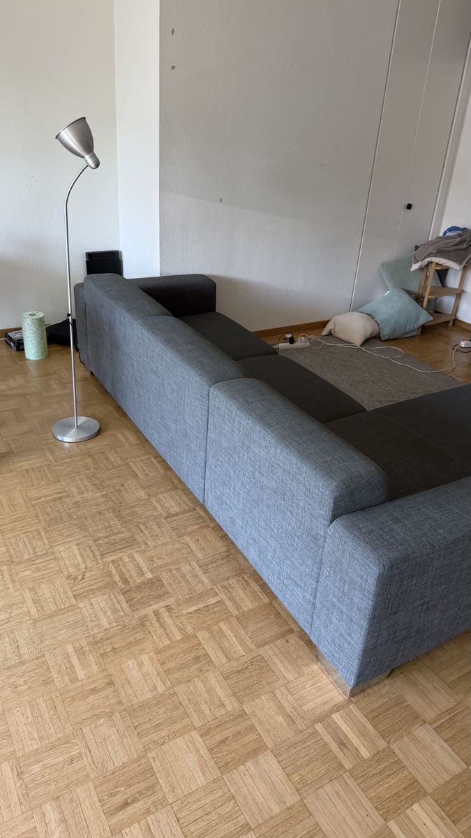 Sofas: Sofa Grau – Gebraucht aus Bern von nic_86hf