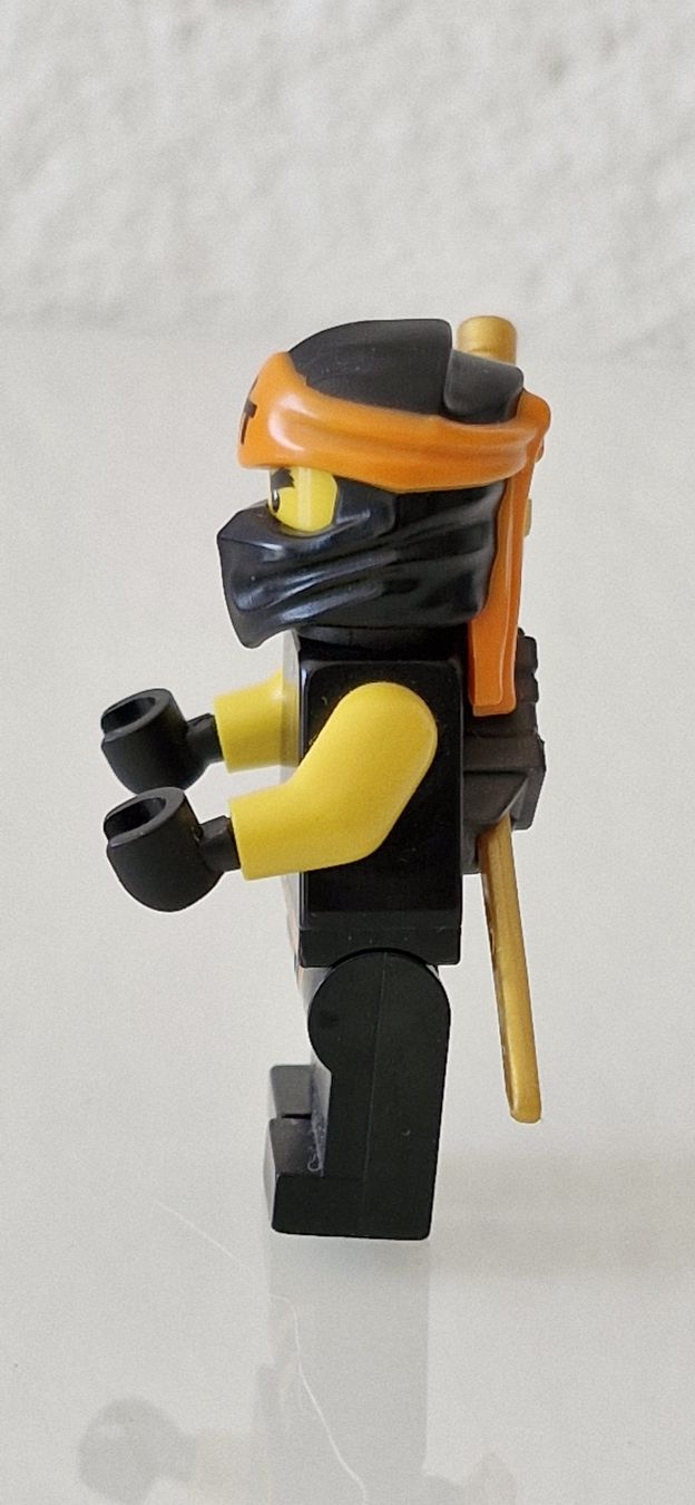 Lego Statuette: LEGO NINJAGO Cole – Usato da Anglikon venduto da der_dp89 3