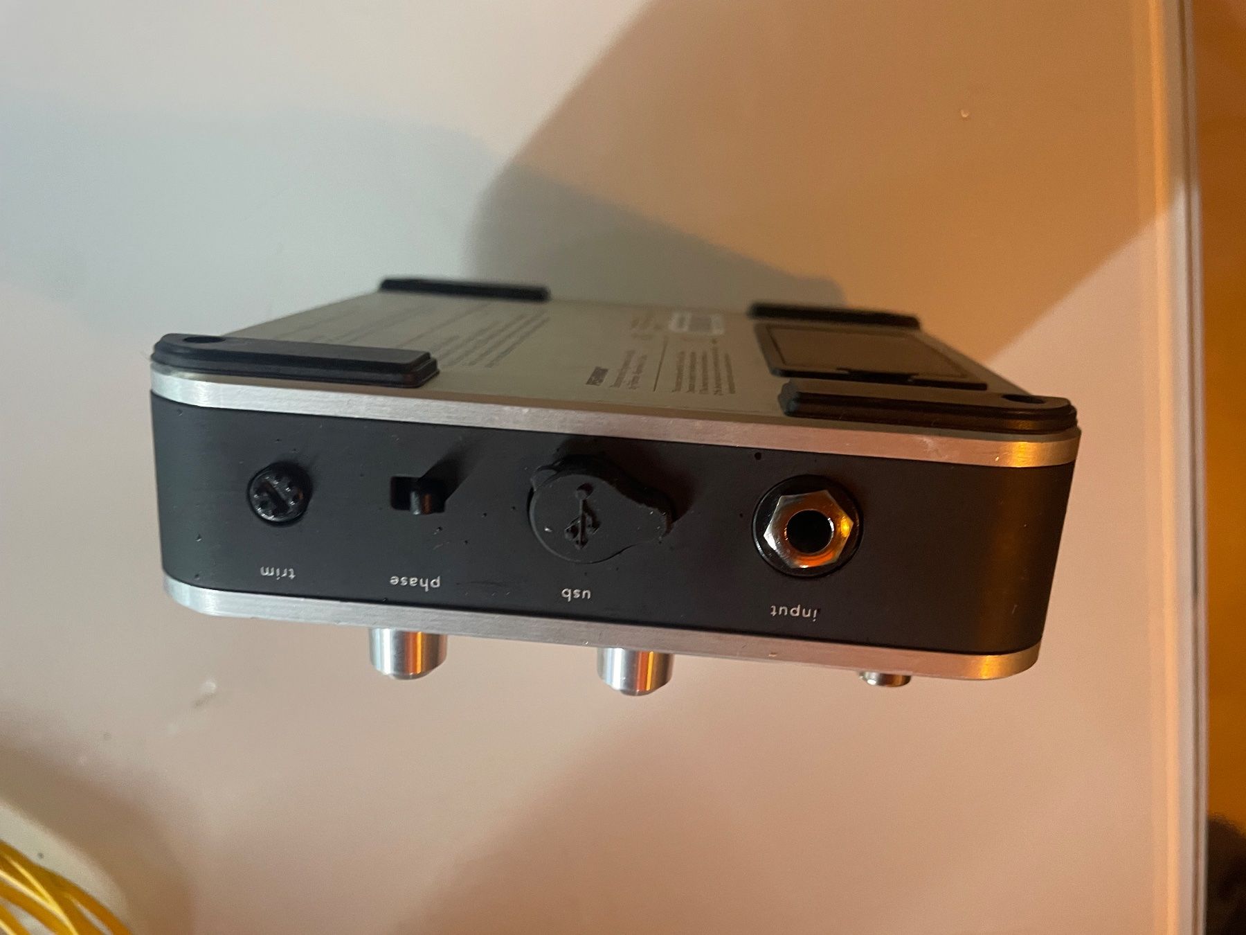 Strumenti musicali: Fishman Aura Spectrum DI Guitar Preamp – Usato da Embrach venduto da xenovolcano 5