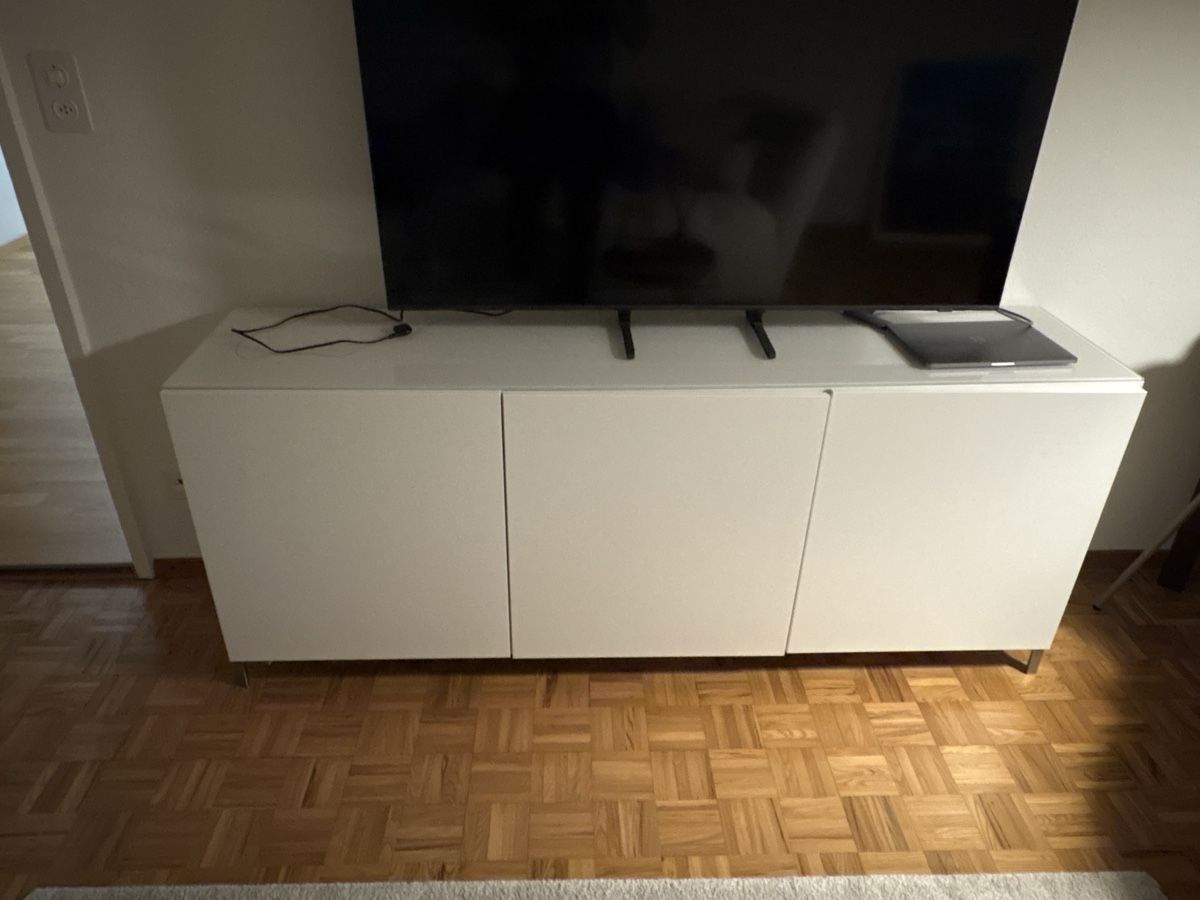 Mobili TV: Sideboard weiss – Usato da Kilchberg ZH venduto da bau_x7vy