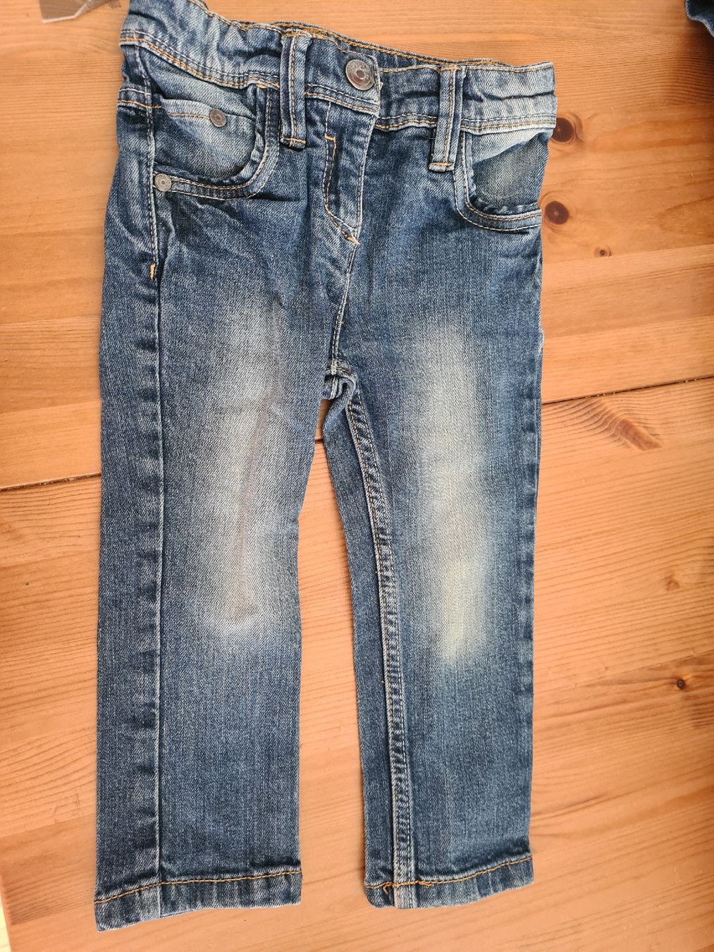 Hosen: Jeans Kinder Grösse 92 – Gebraucht aus Horw von Mirii91