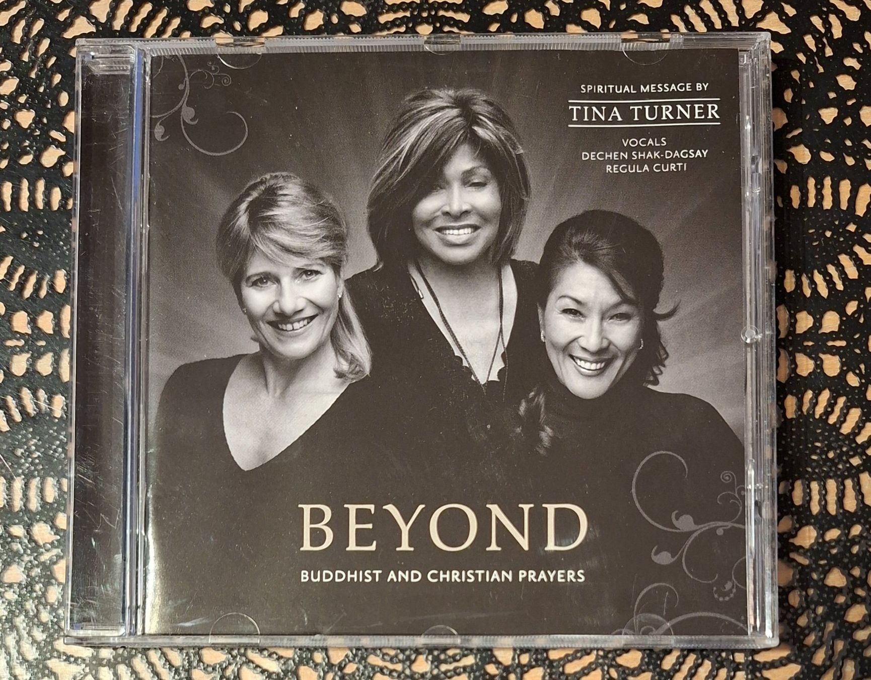 CD: Beyond & Tina Turner - Buddhist & Christian Prayers, CD 2009 – Usato da Schönenberg TG venduto da Gregolino76