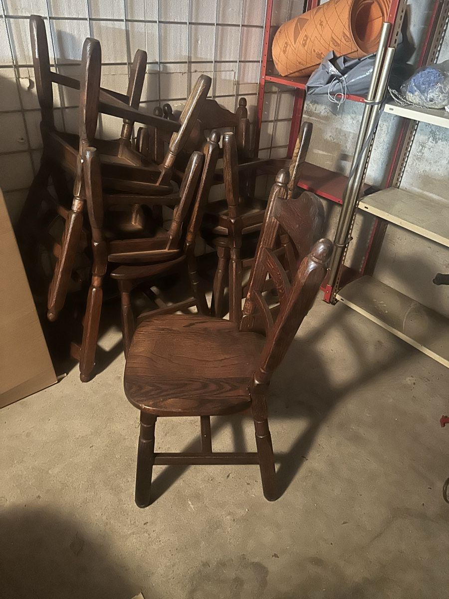 Set di tavolo e panche: Tisch und 6 Stühle Eiche NP 3590.00 Sofortpreis Fr.600.00 – Usato da Zürich venduto da Scheidungsverkauf 1