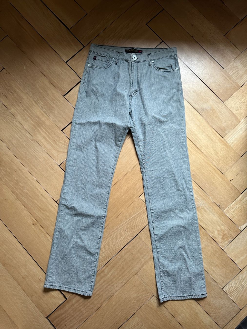 Jeans: VITAMINA - Jeans hellgrau 48 – Gebraucht aus Zürich von Diazaio