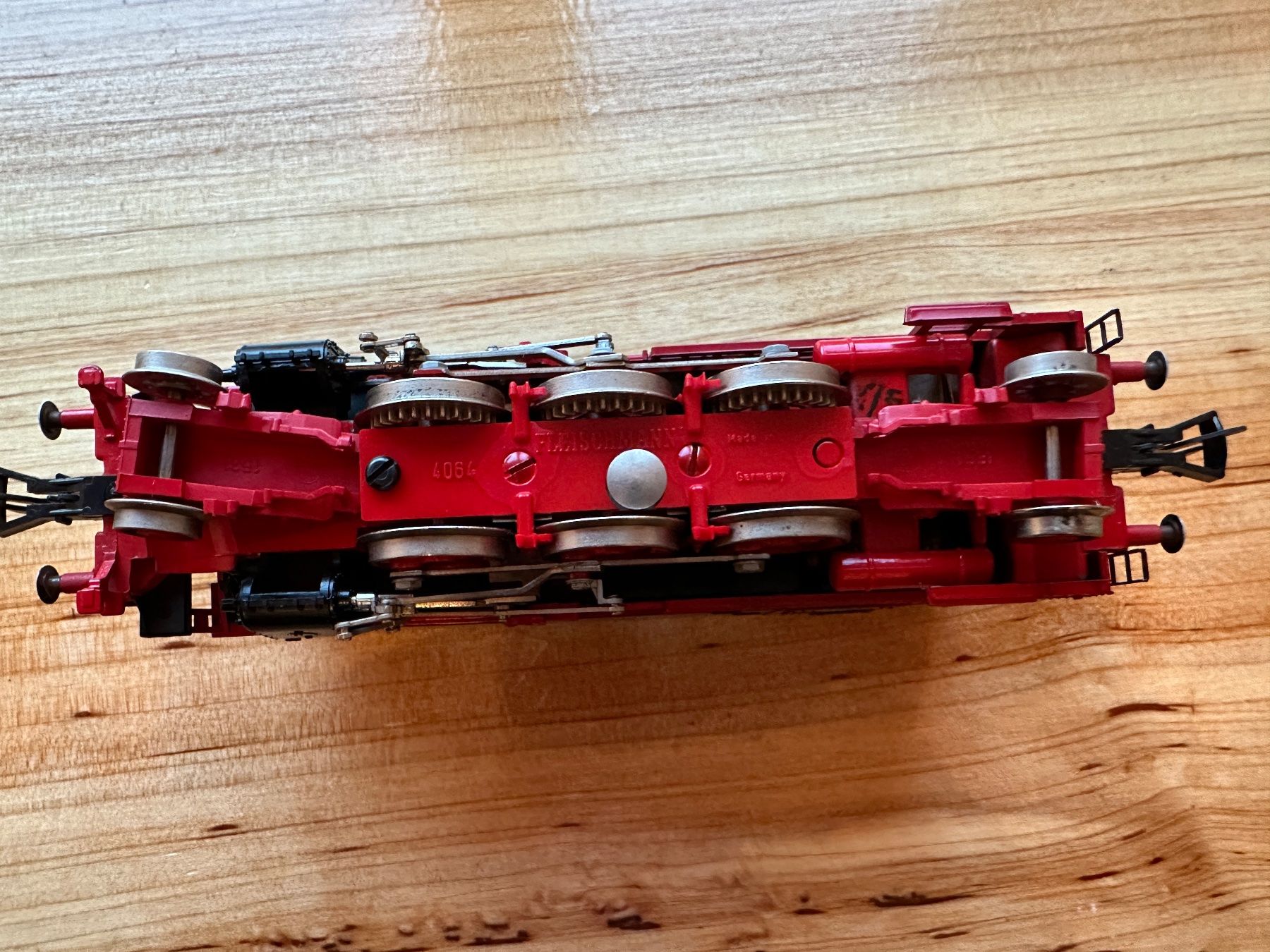 Fleischmann Modellini di ferrovie: Fleischmann 4064 Dampflok 064 389-0 H0 – Usato da Schaffhausen venduto da Danilo-86 3
