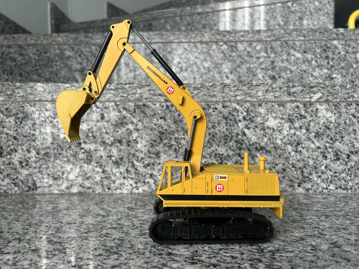 Caterpillar Modellbausätze & Standmodelle: Cat 245 , 1:50 , NZG – Gebraucht aus Horw von Tigercat635